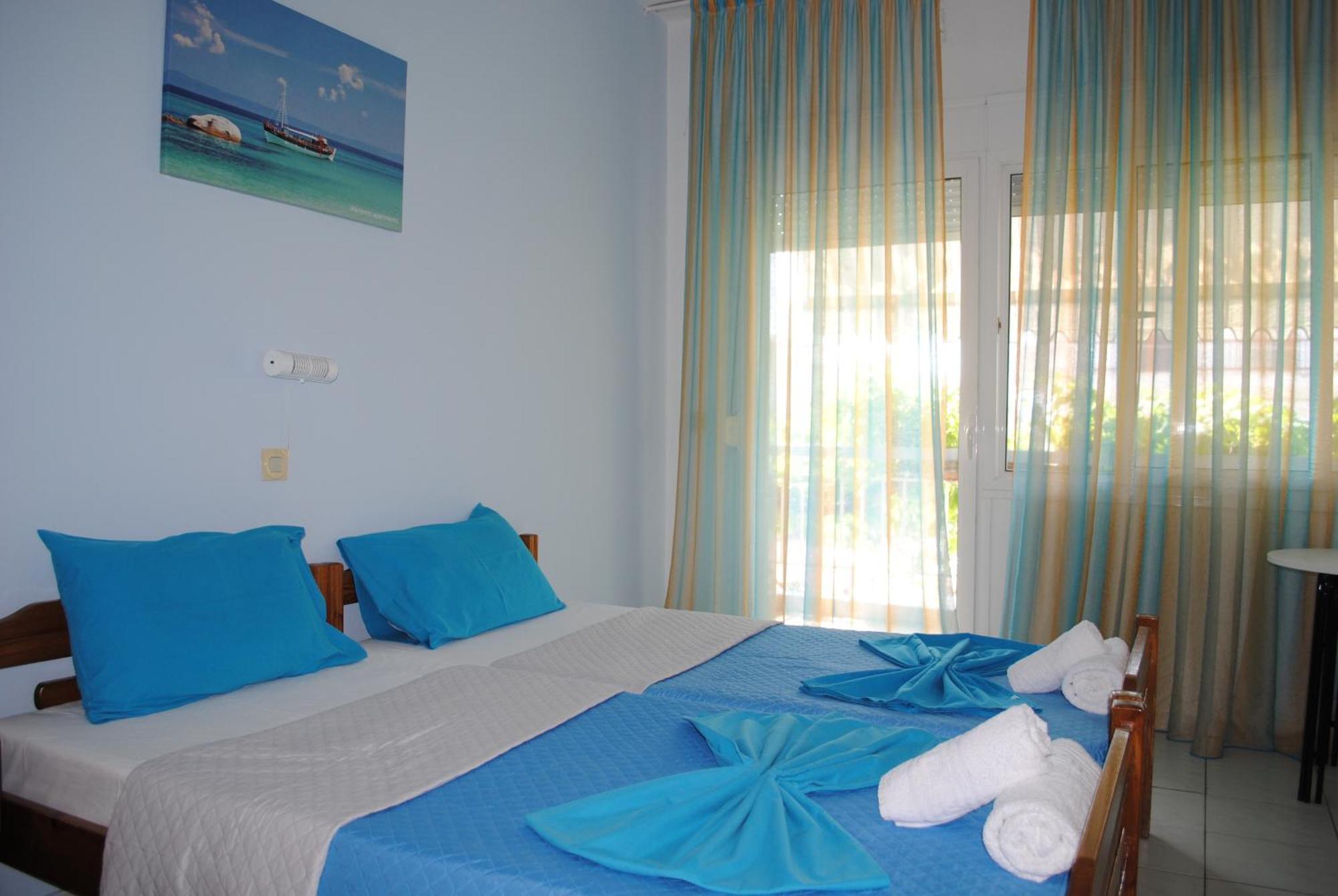 Artemis Apartments Paralia Dionisiou Extérieur photo