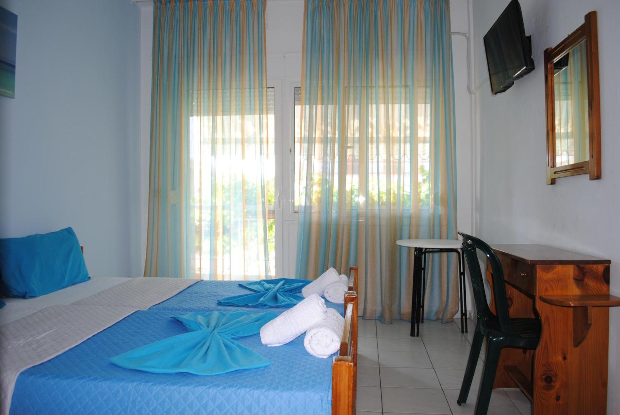 Artemis Apartments Paralia Dionisiou Extérieur photo