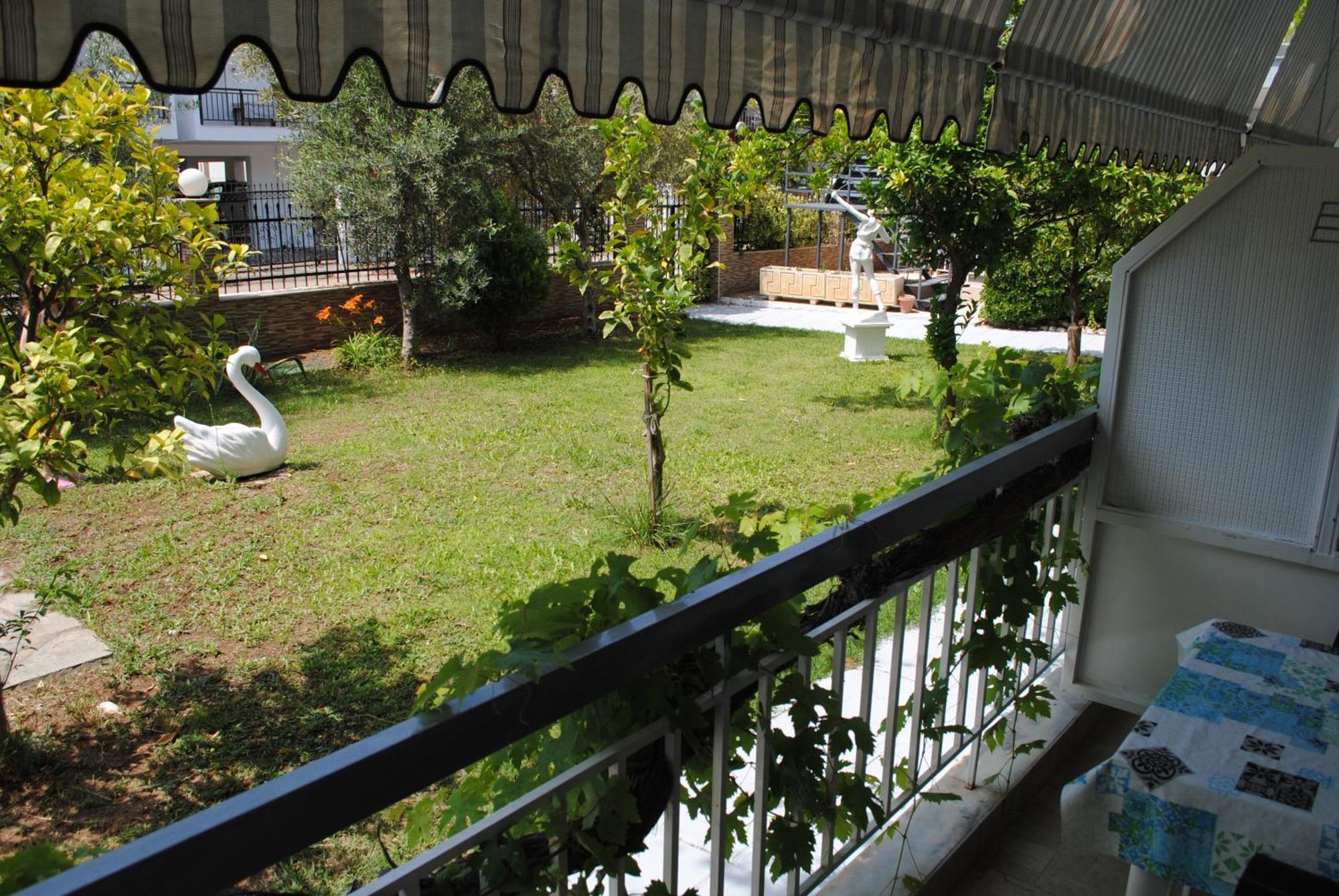 Artemis Apartments Paralia Dionisiou Extérieur photo