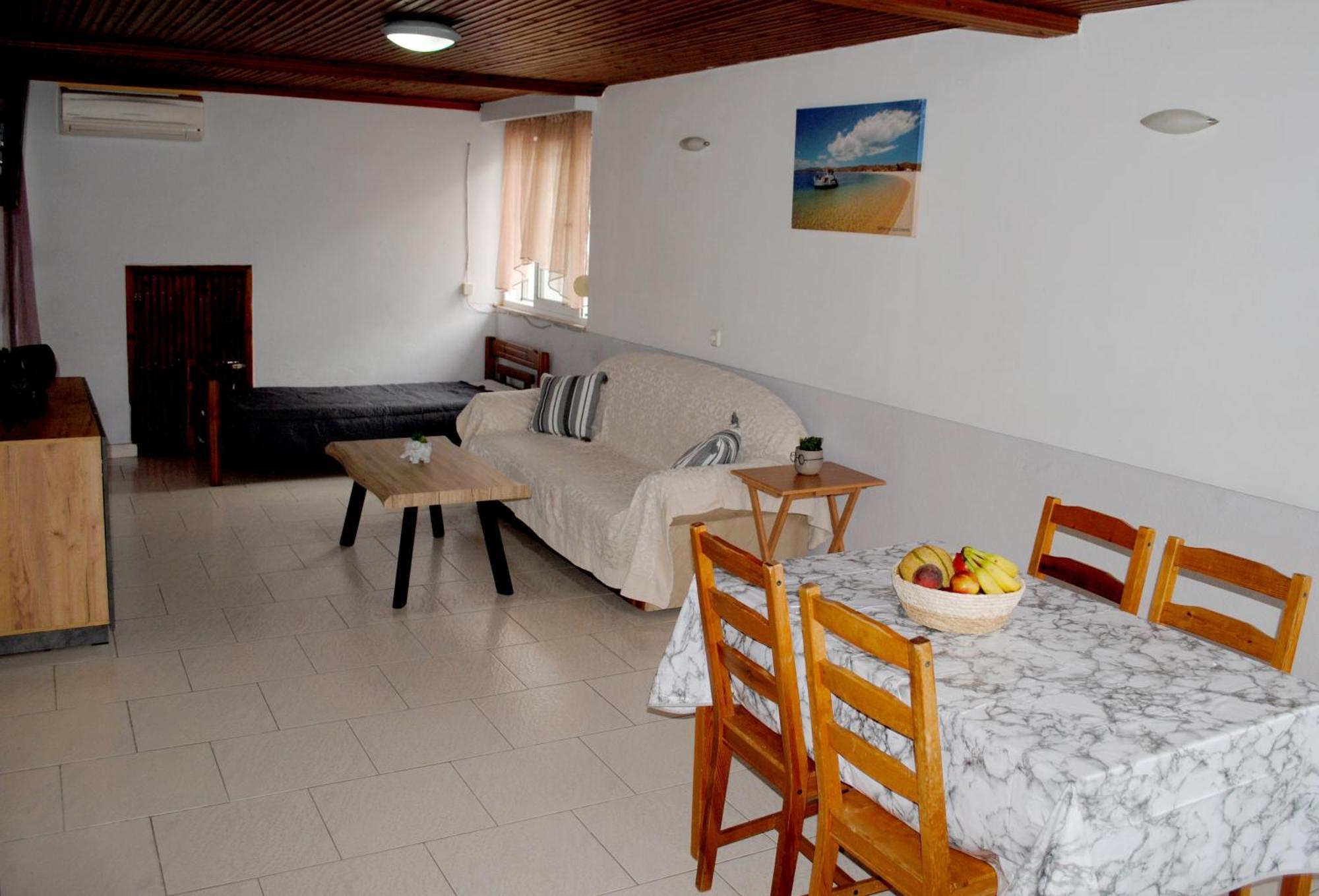 Artemis Apartments Paralia Dionisiou Extérieur photo
