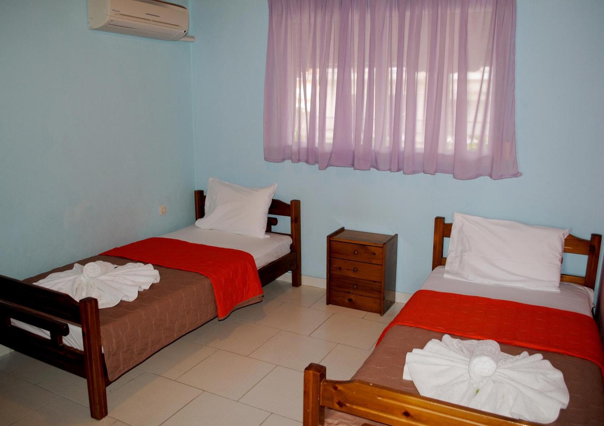 Artemis Apartments Paralia Dionisiou Extérieur photo