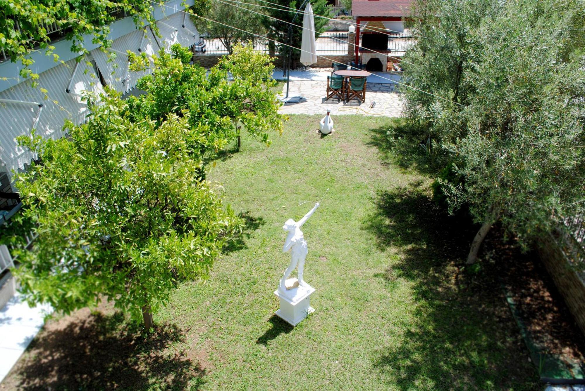 Artemis Apartments Paralia Dionisiou Extérieur photo